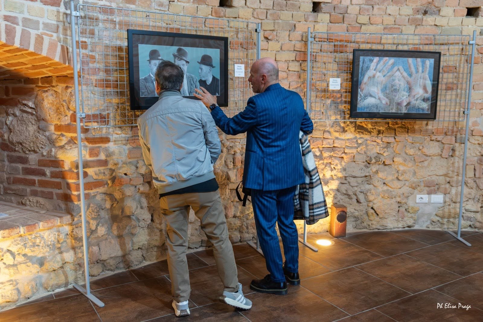 IN|VISIBILE al Moncalvo Expo: fotografia 68 dell’inaugurazione e dell’allestimento