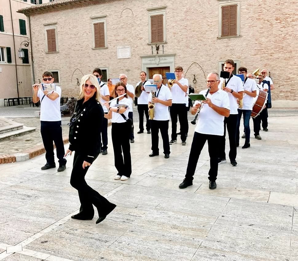Arte come provocazione: momento 5 dell’inaugurazione alla Biennale di Senigallia