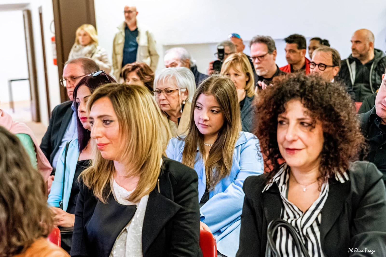 Momento dell’inaugurazione del terzo periodo della Biennale di Senigallia, 26 aprile 2025