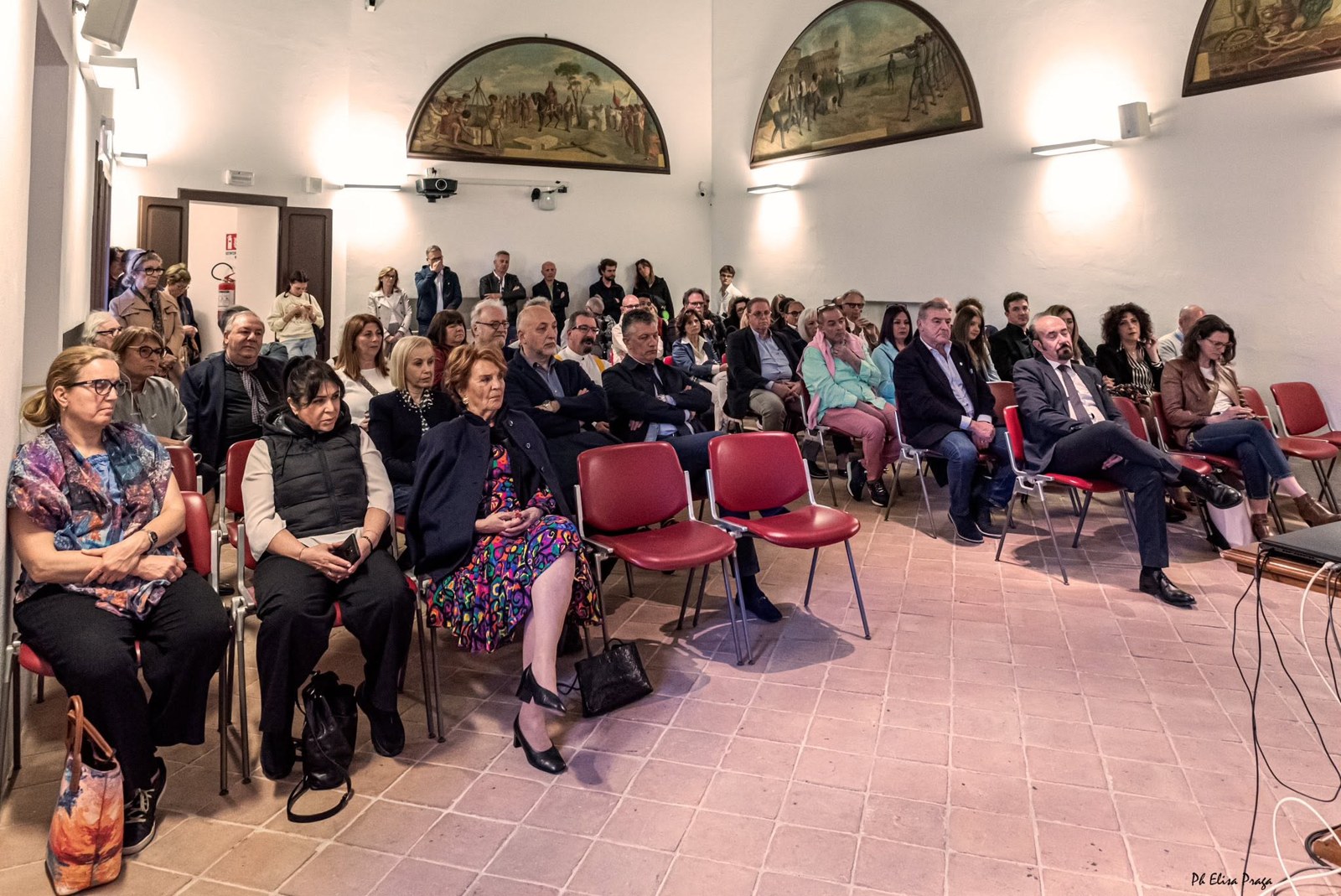 Momento dell’inaugurazione del terzo periodo della Biennale di Senigallia, 26 aprile 2025